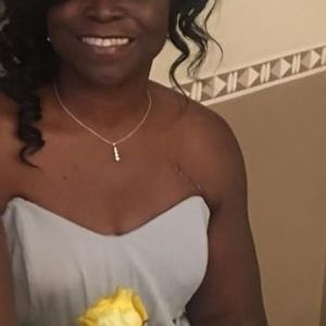 Meet your Posher, Maxine